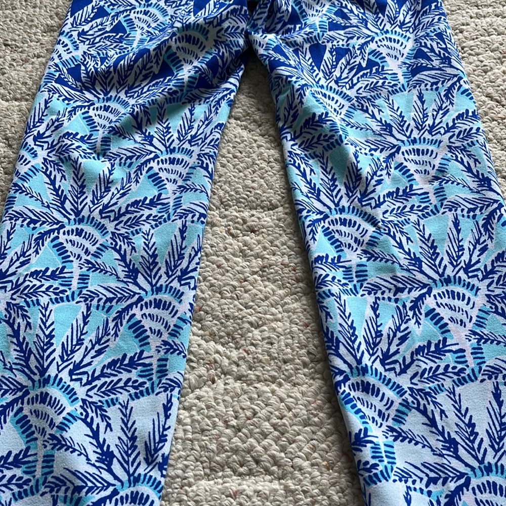 EUC Lilly Pulitzer Luxletic Leggings - Picture 9 of 9